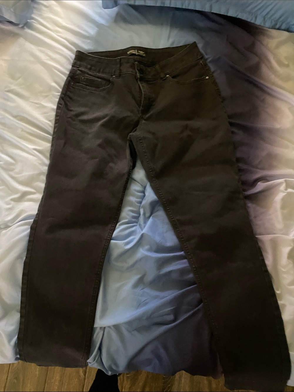 Lee Riders Mid-Rise Skinny Jeans in Black